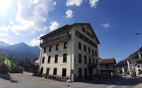 Hotel Post Cunter